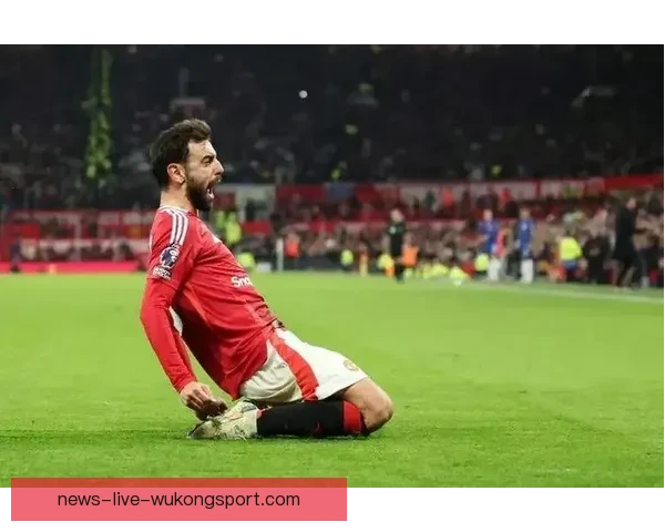 以曼联边后卫名宿为核心回顾红魔防线的荣耀岁月与精神传承史